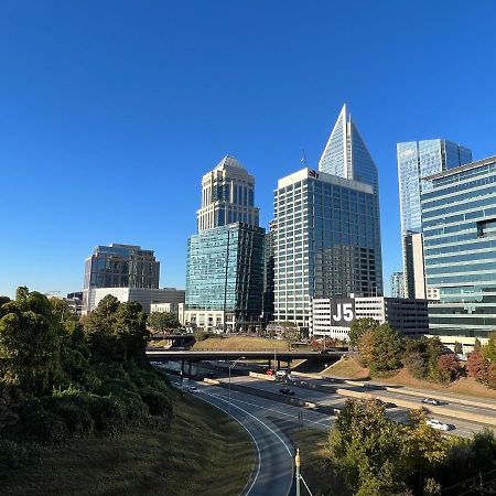 Spacious 2 Bed, 2 Bath Uptown Gem In The Heart Of The City-Parking-Wi-Fi-Balcony Cgv Charlotte Ngoại thất bức ảnh