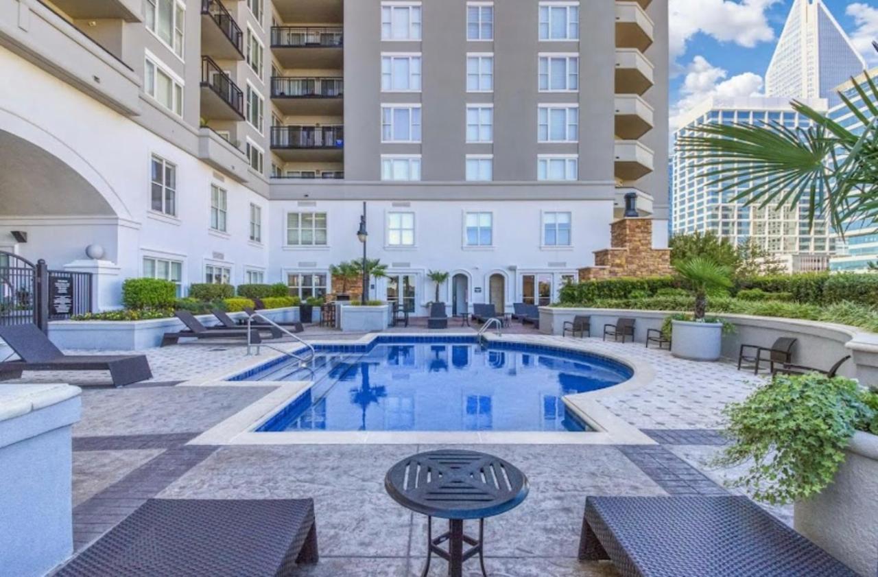 Spacious 2 Bed, 2 Bath Uptown Gem In The Heart Of The City-Parking-Wi-Fi-Balcony Cgv Charlotte Ngoại thất bức ảnh